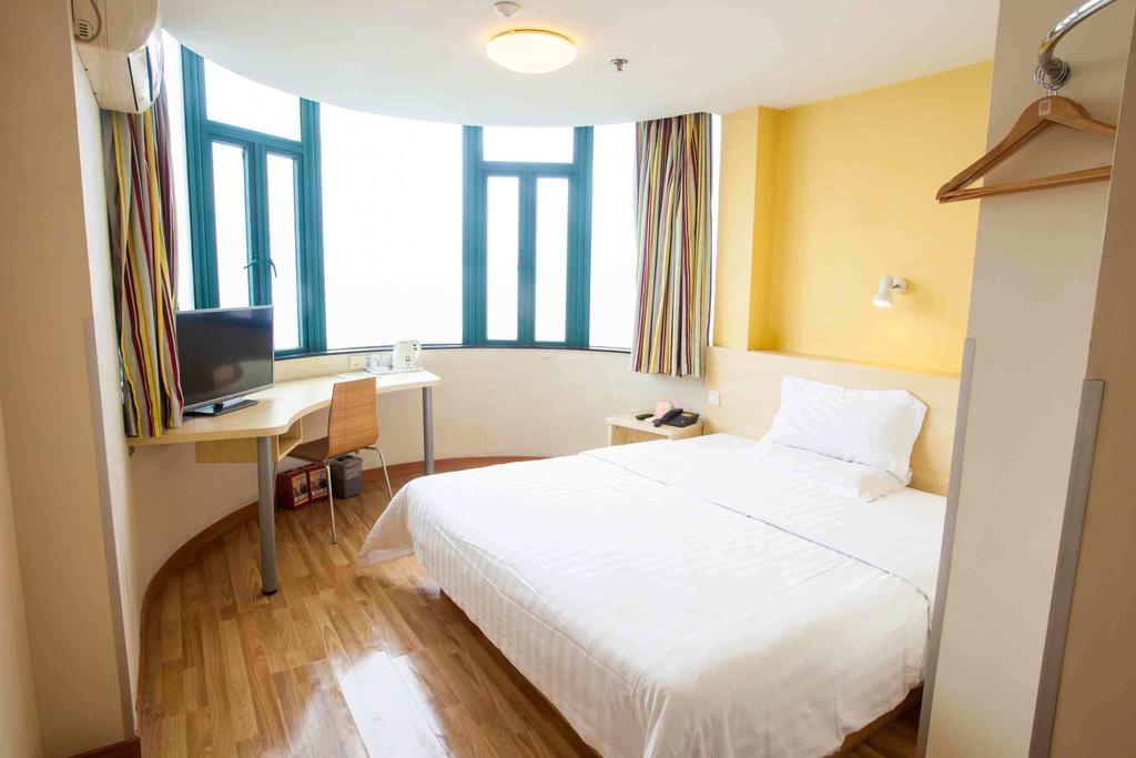 7Days Inn Sanqiao Hou Ba Kuej-jang Pokoj fotografie