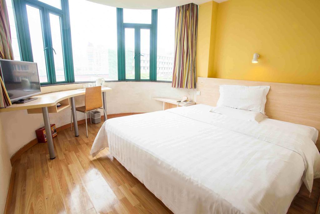 7Days Inn Sanqiao Hou Ba Kuej-jang Pokoj fotografie